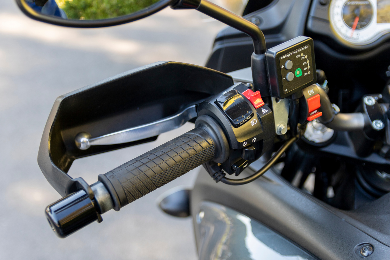 cambiar las manetas de la moto