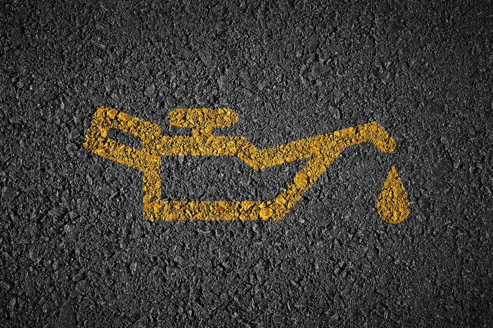 Cambiare l'olio motore
